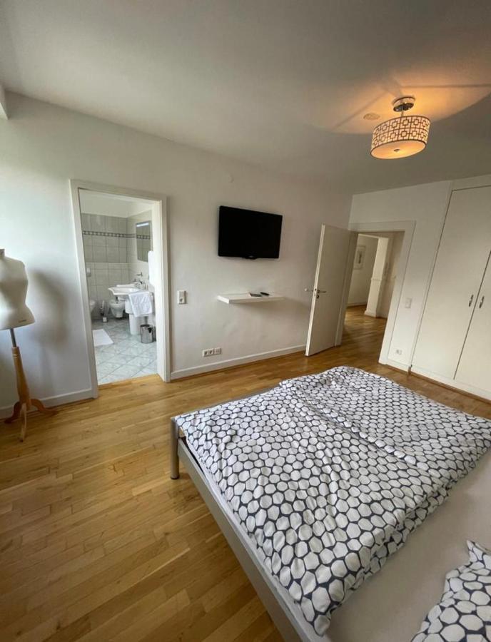 Апартаменты Luxury Rooftop Loft With River View 10Min To City Дюссельдорф Экстерьер фото